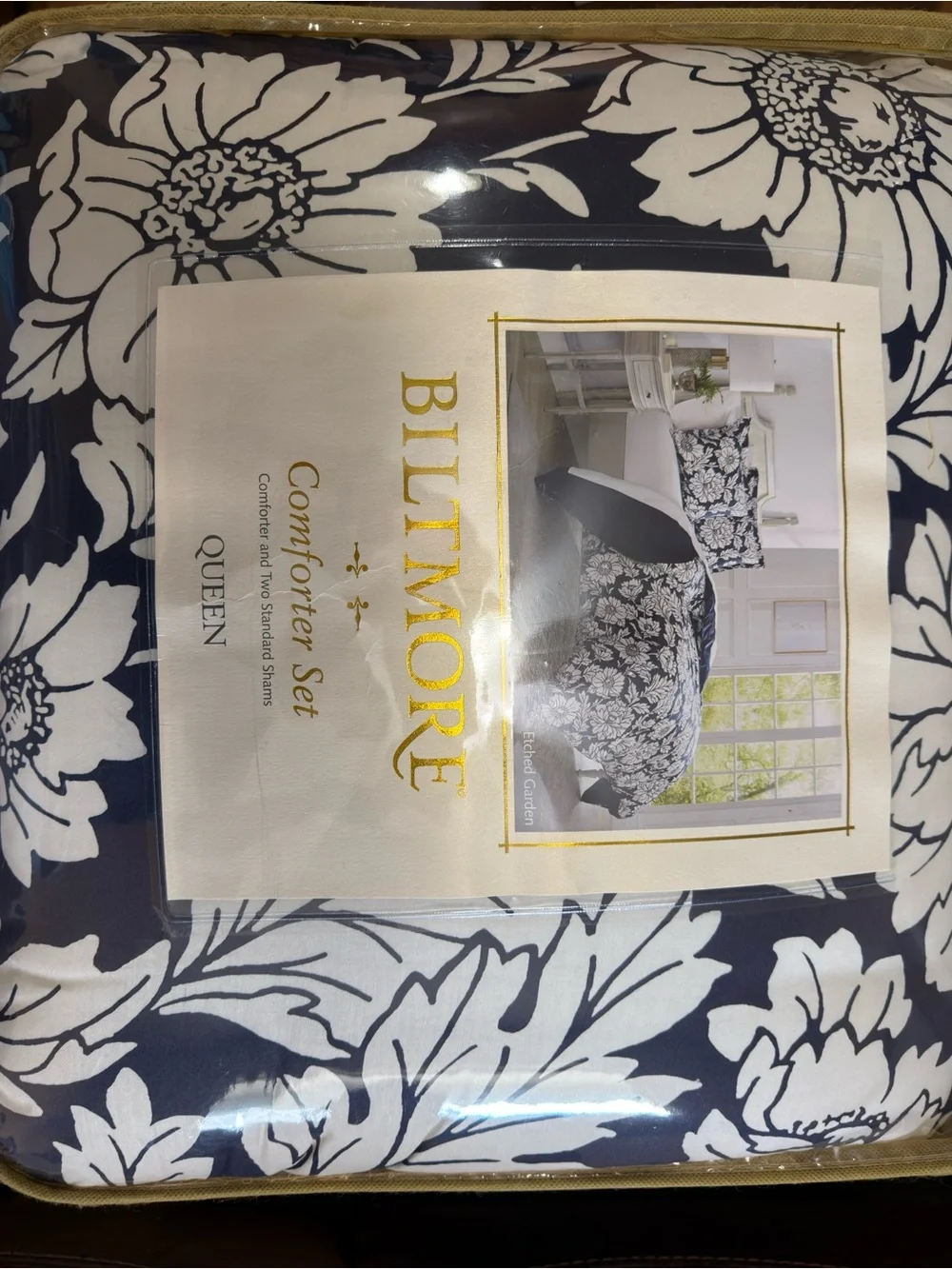 Queen Comforter Set - Blue and White Floral - New (Never opened)